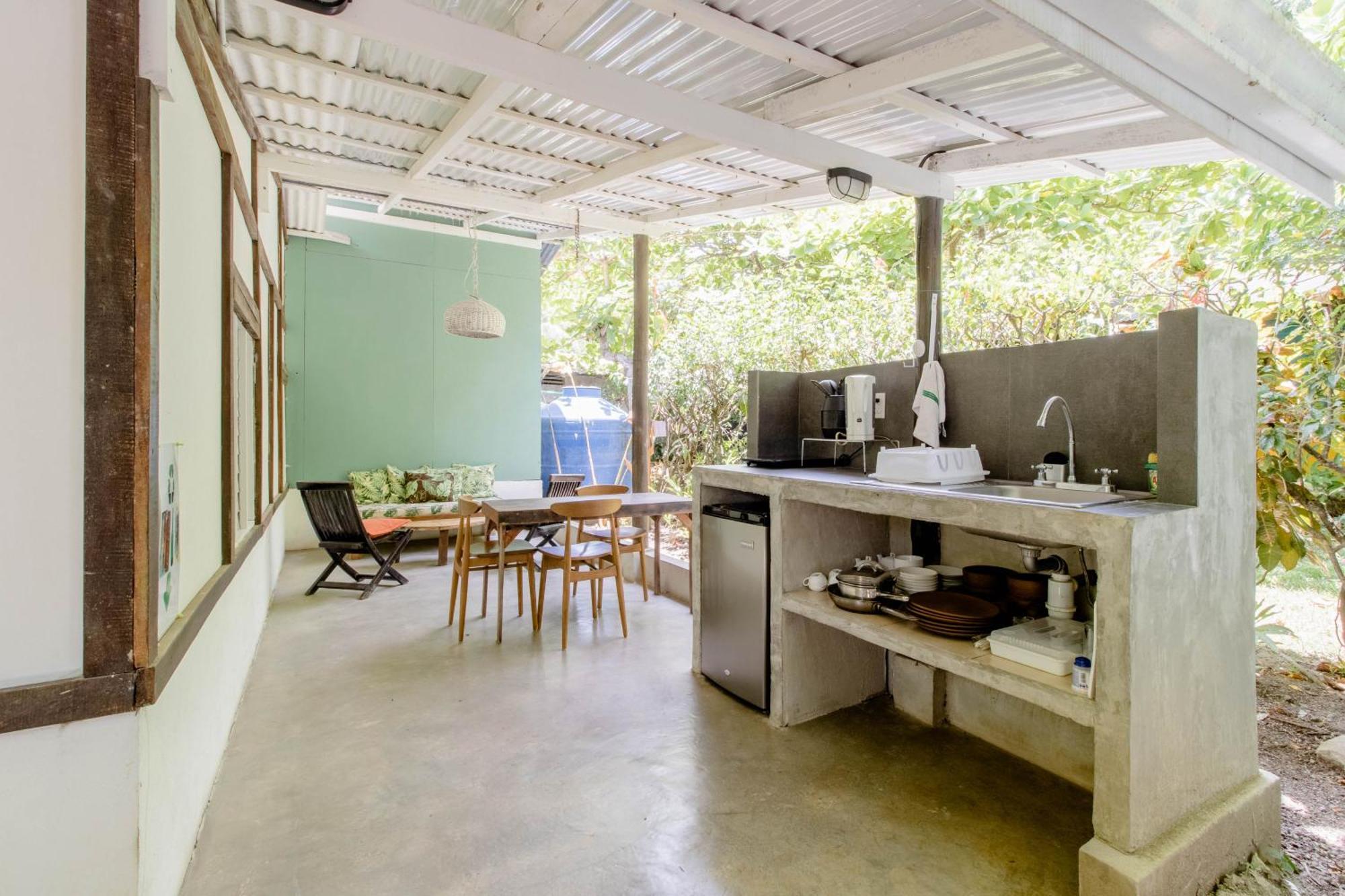 Bajo El Arbol Bed & Breakfast